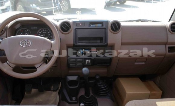 Buy Import Toyota Land Cruiser Beige Car in Import - Dubai in Akmecet Buy Import Toyota Land Cruiser Beige Car in Import - Dubai in Akmecet