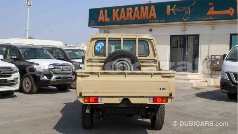 Big with watermark toyota land cruiser akmecet import dubai 2631