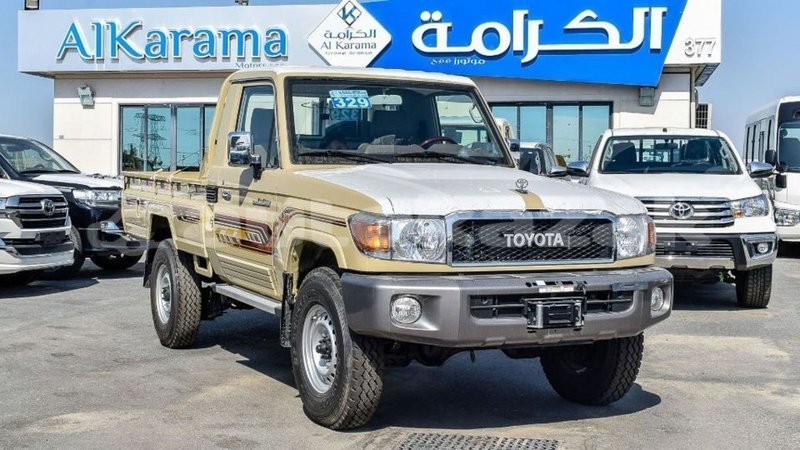 Big with watermark toyota land cruiser akmecet import dubai 2632