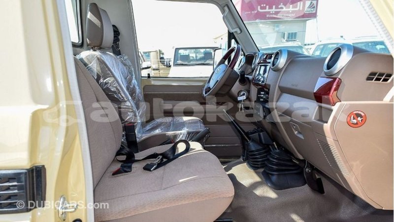 Big with watermark toyota land cruiser akmecet import dubai 2632