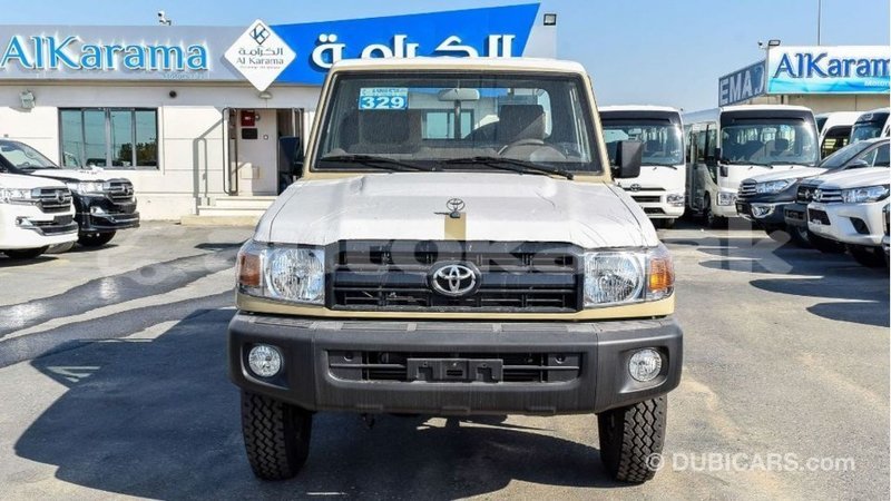 Big with watermark toyota land cruiser akmecet import dubai 2636