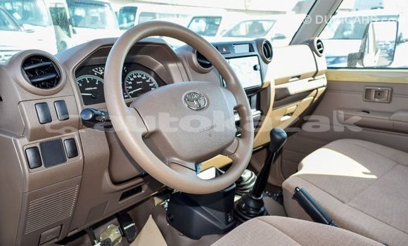 Buy Import Toyota Land Cruiser Beige Car in Import - Dubai in Akmecet Buy Import Toyota Land Cruiser Beige Car in Import - Dubai in Akmecet