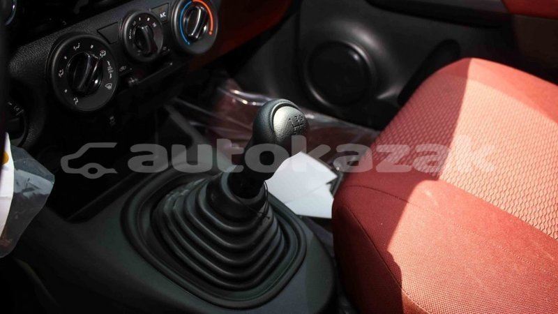 Big with watermark toyota hilux akmecet import dubai 2638