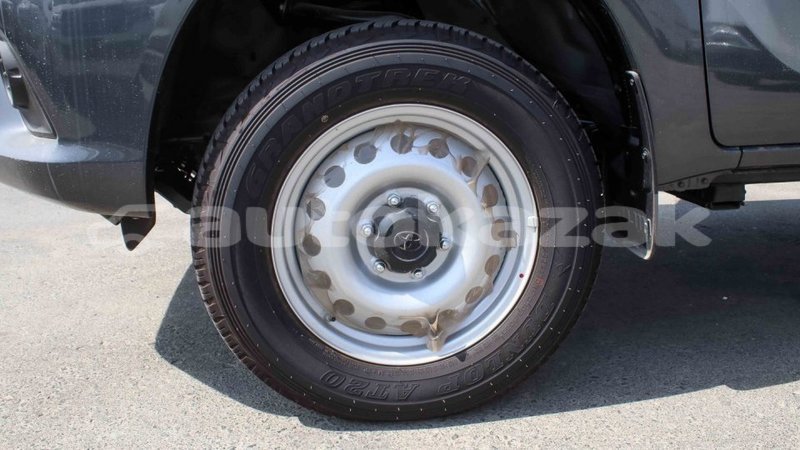 Big with watermark toyota hilux akmecet import dubai 2638
