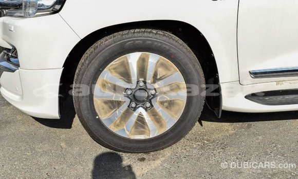 Buy Import Toyota Land Cruiser White Car in Import - Dubai in Akmecet Buy Import Toyota Land Cruiser White Car in Import - Dubai in Akmecet