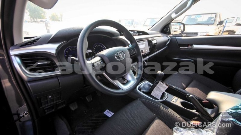 Big with watermark toyota hilux akmecet import dubai 2645