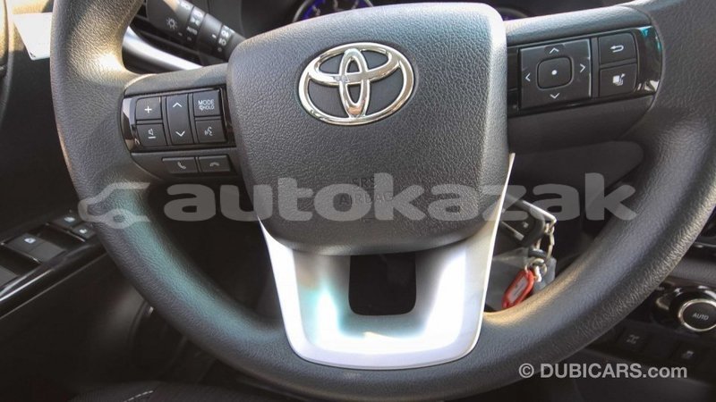 Big with watermark toyota hilux akmecet import dubai 2645