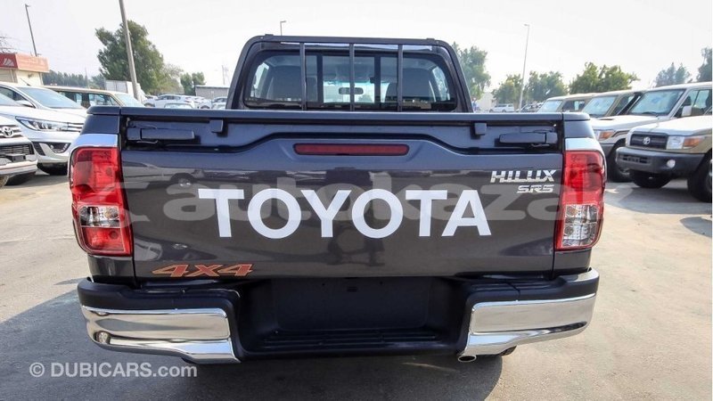 Big with watermark toyota hilux akmecet import dubai 2645