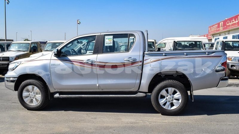 Big with watermark toyota hilux akmecet import dubai 2646