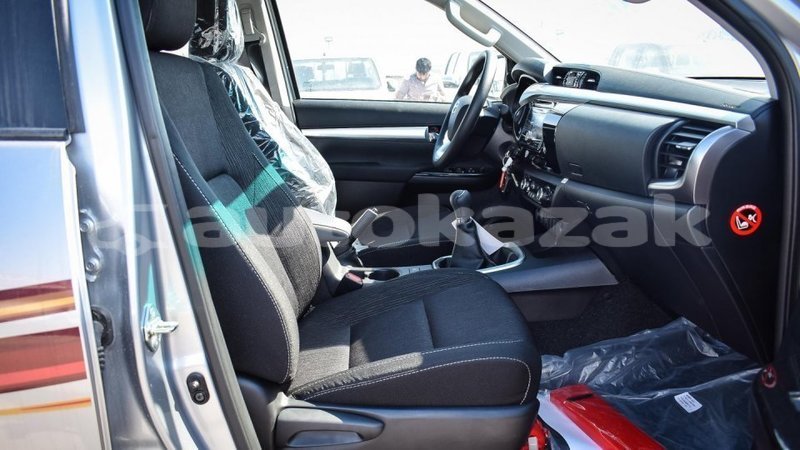 Big with watermark toyota hilux akmecet import dubai 2646