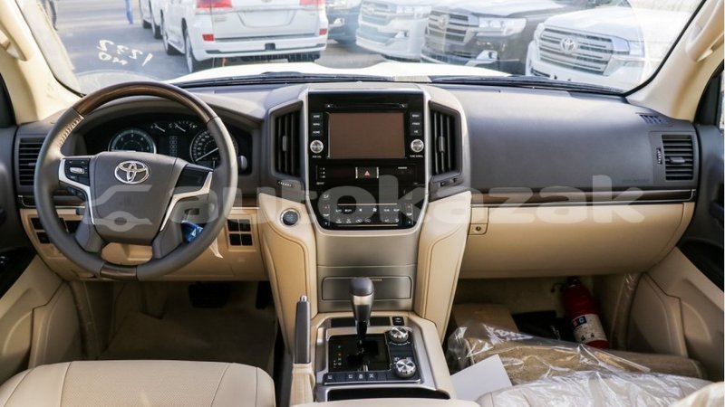 Big with watermark toyota land cruiser akmecet import dubai 2647