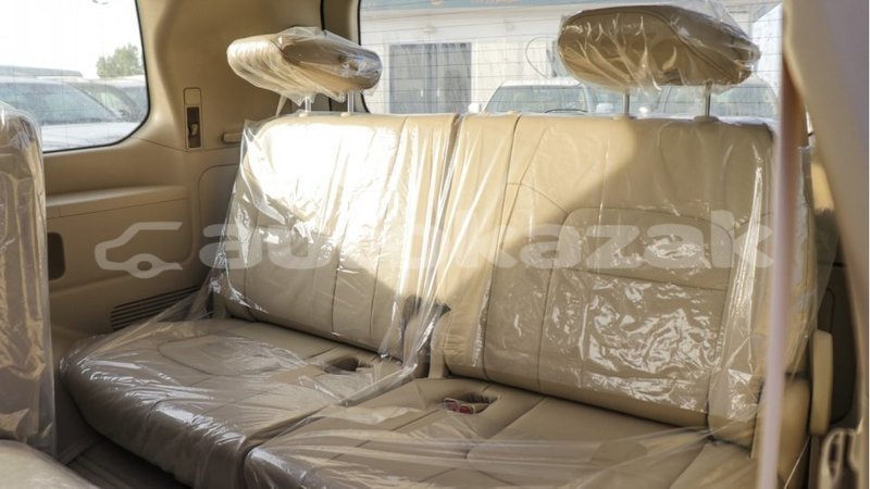 Big with watermark toyota land cruiser akmecet import dubai 2647