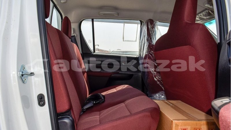 Big with watermark toyota hilux akmecet import dubai 2648