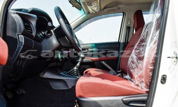 Buy Import Toyota Hilux White Car in Import - Dubai in Akmecet Buy Import Toyota Hilux White Car in Import - Dubai in Akmecet