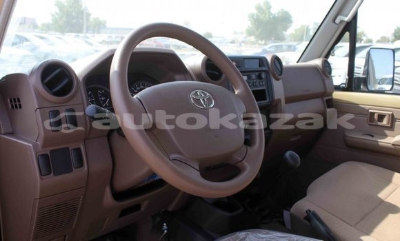 Buy Import Toyota Land Cruiser Beige Car in Import - Dubai in Akmecet Buy Import Toyota Land Cruiser Beige Car in Import - Dubai in Akmecet