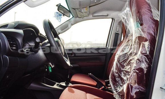 Buy Import Toyota Hilux White Car in Import - Dubai in Akmecet Buy Import Toyota Hilux White Car in Import - Dubai in Akmecet