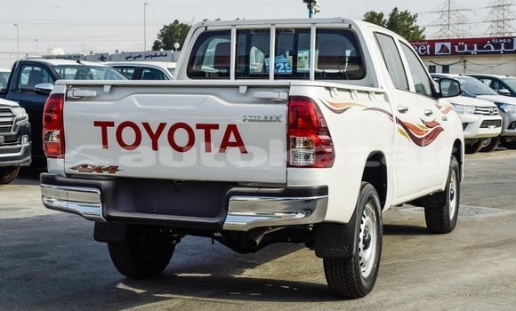 Buy Import Toyota Hilux White Car in Import - Dubai in Akmecet Buy Import Toyota Hilux White Car in Import - Dubai in Akmecet