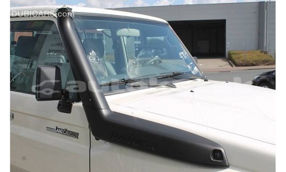 Buy Import Toyota Land Cruiser White Car in Import - Dubai in Akmecet Buy Import Toyota Land Cruiser White Car in Import - Dubai in Akmecet