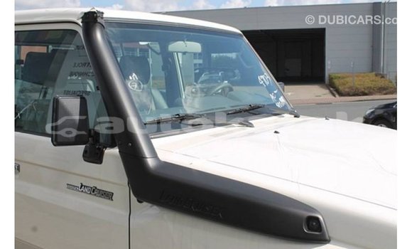 Buy Import Toyota Land Cruiser White Car in Import - Dubai in Akmecet Buy Import Toyota Land Cruiser White Car in Import - Dubai in Akmecet