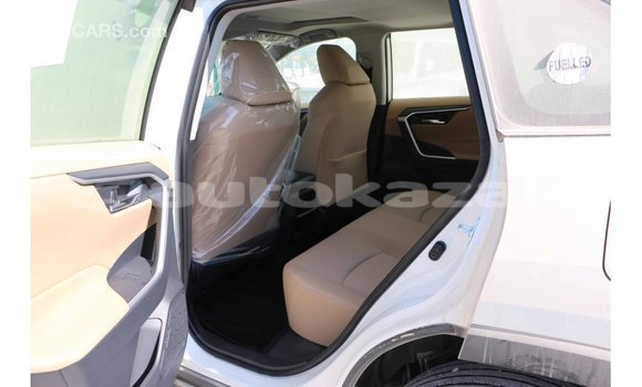 Buy Import Toyota 4Runner White Car in Import - Dubai in Akmecet Buy Import Toyota 4Runner White Car in Import - Dubai in Akmecet