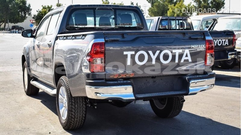 Big with watermark toyota hilux akmecet import dubai 2674