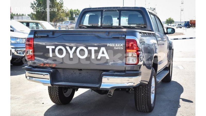 Big with watermark toyota hilux akmecet import dubai 2674