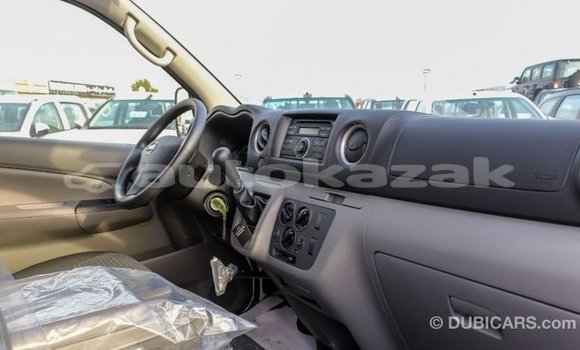 Buy Import Nissan Urvan White Car in Import - Dubai in Akmecet Buy Import Nissan Urvan White Car in Import - Dubai in Akmecet