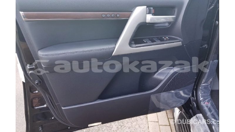 Big with watermark toyota land cruiser akmecet import dubai 2677