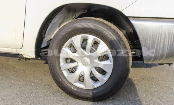 Buy Import Toyota Hilux White Car in Import - Dubai in Akmecet Buy Import Toyota Hilux White Car in Import - Dubai in Akmecet