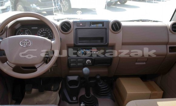 Buy Import Toyota Land Cruiser Beige Car in Import - Dubai in Akmecet Buy Import Toyota Land Cruiser Beige Car in Import - Dubai in Akmecet