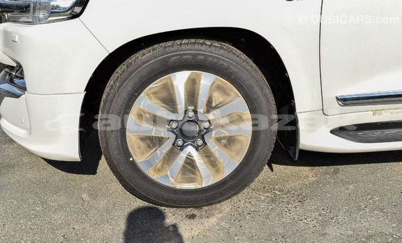 Buy Import Toyota Land Cruiser White Car in Import - Dubai in Akmecet Buy Import Toyota Land Cruiser White Car in Import - Dubai in Akmecet
