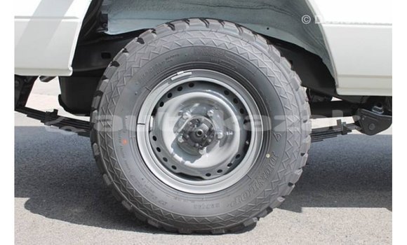 Buy Import Toyota Land Cruiser White Car in Import - Dubai in Akmecet Buy Import Toyota Land Cruiser White Car in Import - Dubai in Akmecet