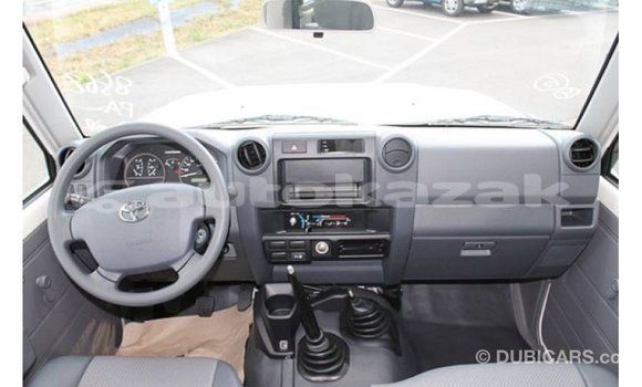 Buy Import Toyota Land Cruiser White Car in Import - Dubai in Akmecet Buy Import Toyota Land Cruiser White Car in Import - Dubai in Akmecet