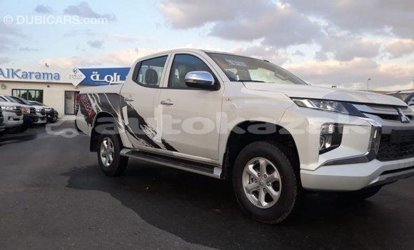 Buy Import Mitsubishi L200 White Car in Import - Dubai in Akmecet Buy Import Mitsubishi L200 White Car in Import - Dubai in Akmecet