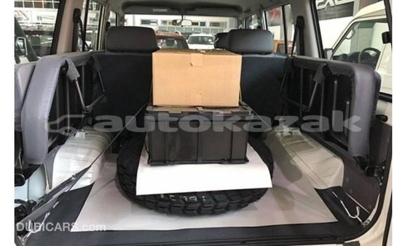 Buy Import Toyota Land Cruiser White Car in Import - Dubai in Akmecet Buy Import Toyota Land Cruiser White Car in Import - Dubai in Akmecet
