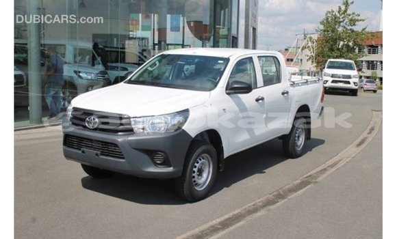 Buy Import Toyota Hilux White Car in Import - Dubai in Akmecet Buy Import Toyota Hilux White Car in Import - Dubai in Akmecet
