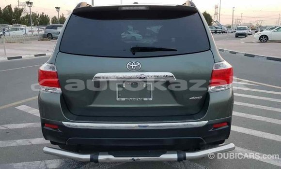 Buy Import Toyota Highlander Green Car in Import - Dubai in Akmecet Buy Import Toyota Highlander Green Car in Import - Dubai in Akmecet