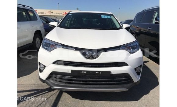 Buy Import Toyota 4Runner White Car in Import - Dubai in Akmecet Buy Import Toyota 4Runner White Car in Import - Dubai in Akmecet