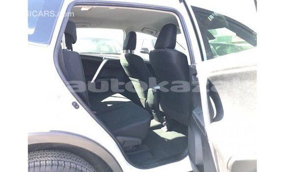 Buy Import Toyota 4Runner White Car in Import - Dubai in Akmecet Buy Import Toyota 4Runner White Car in Import - Dubai in Akmecet