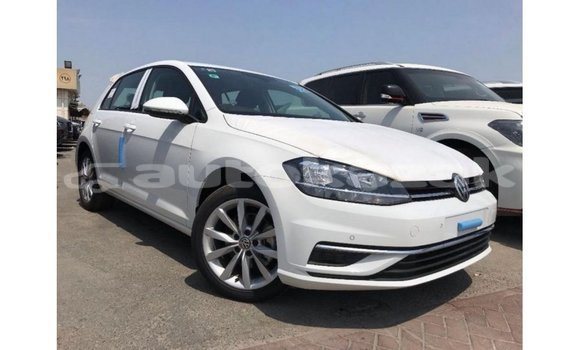 Buy Import Volkswagen Golf White Car in Import - Dubai in Akmecet Buy Import Volkswagen Golf White Car in Import - Dubai in Akmecet