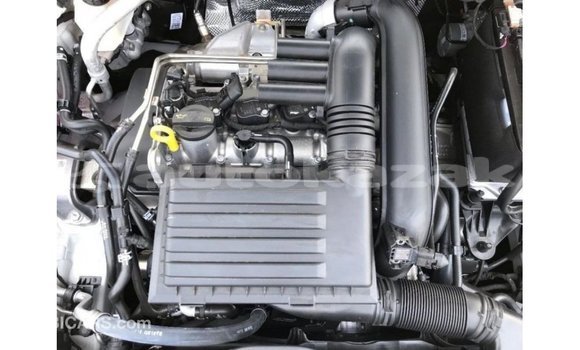 Buy Import Volkswagen Golf White Car in Import - Dubai in Akmecet Buy Import Volkswagen Golf White Car in Import - Dubai in Akmecet