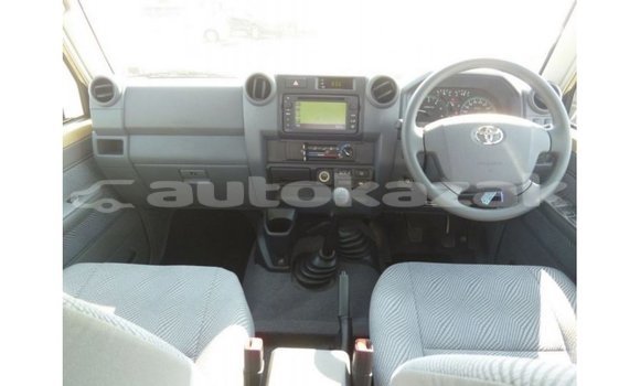 Buy Import Toyota Land Cruiser Beige Car in Import - Dubai in Akmecet Buy Import Toyota Land Cruiser Beige Car in Import - Dubai in Akmecet