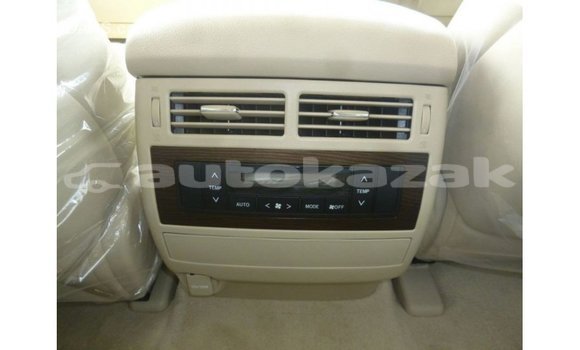 Buy Import Toyota Land Cruiser White Car in Import - Dubai in Akmecet Buy Import Toyota Land Cruiser White Car in Import - Dubai in Akmecet