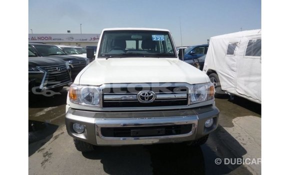 Buy Import Toyota Land Cruiser White Car in Import - Dubai in Akmecet Buy Import Toyota Land Cruiser White Car in Import - Dubai in Akmecet