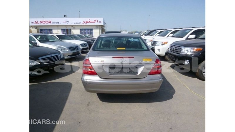 Big with watermark mercedes benz 200 akmecet import dubai 2744