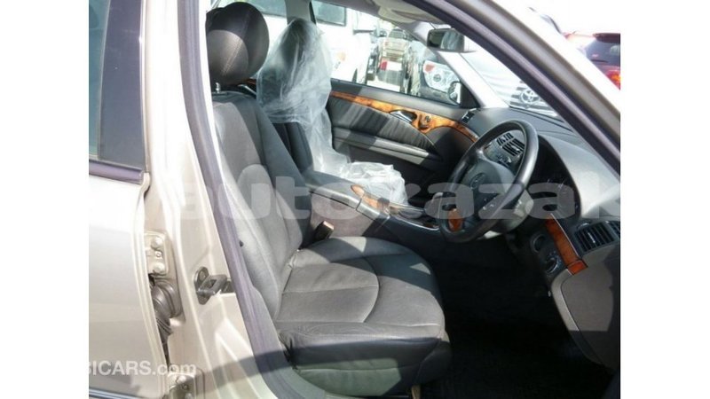 Big with watermark mercedes benz 200 akmecet import dubai 2744