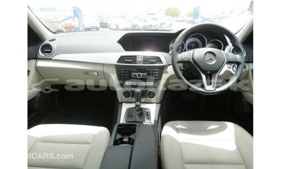 Buy Import Mercedes-Benz 190 Black Car in Import - Dubai in Akmecet Buy Import Mercedes-Benz 190 Black Car in Import - Dubai in Akmecet