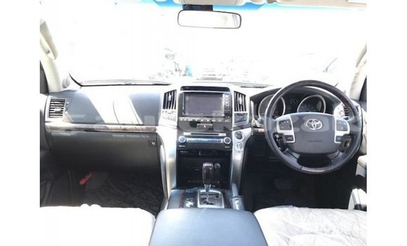 Buy Import Toyota Land Cruiser White Car in Import - Dubai in Akmecet Buy Import Toyota Land Cruiser White Car in Import - Dubai in Akmecet