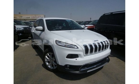 Buy Import Jeep Cherokee White Car in Import - Dubai in Akmecet