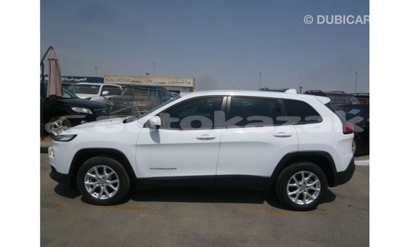 Buy Import Jeep Cherokee White Car in Import - Dubai in Akmecet Buy Import Jeep Cherokee White Car in Import - Dubai in Akmecet